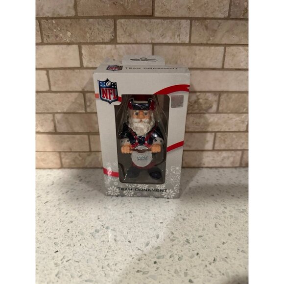 NFL Hallmark New England Patriots 2021 Christmas Tree Ornament - Picture 1 of 2